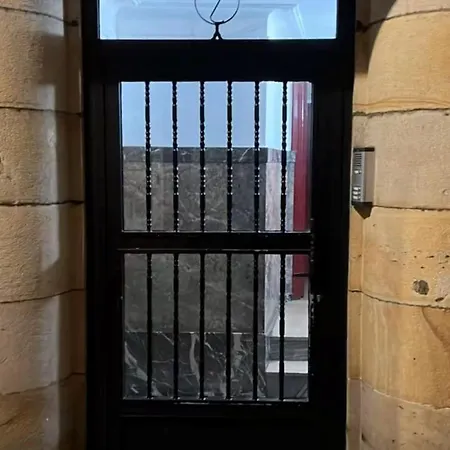 Rum i privatbostad Ht Miribilla Turisticas Con Banos Compartidos Sin Ascensor *