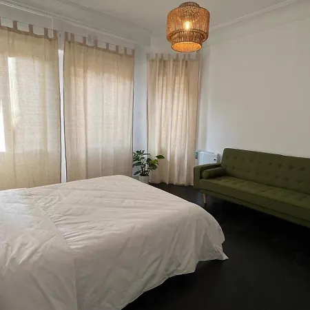 Ht Miribilla Turisticas Con Banos Compartidos Sin Ascensor منزل للإقامة بلباو