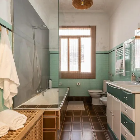 Проживання в сім'ї Ht Miribilla Turisticas Con Banos Compartidos Sin Ascensor Більбао