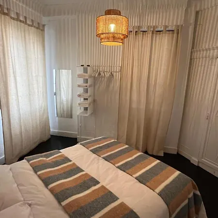 Ht Miribilla Turisticas Con Banos Compartidos Sin Ascensor Проживання в сім'ї *