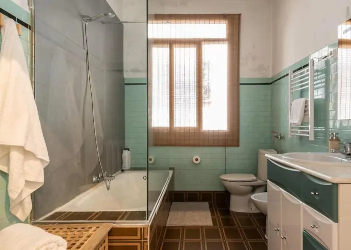 Accommodatie bij particulieren Ht Miribilla Turisticas Con Banos Compartidos Sin Ascensor Bilbao